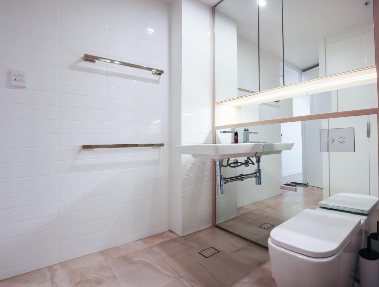 בריסביין Modern Designers Pad By Serain Residences מראה חיצוני תמונה